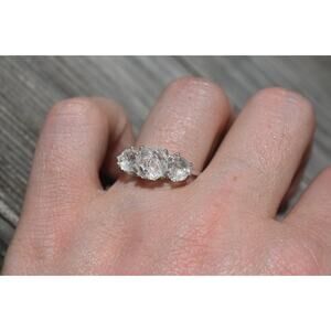 alternative raw diamond engagement rings, raw crystal size 4 5 6 7 8 8 9 10 11
